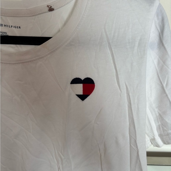 Tommy Hilfiger White Crew Neck Tee - Picture 2 of 5